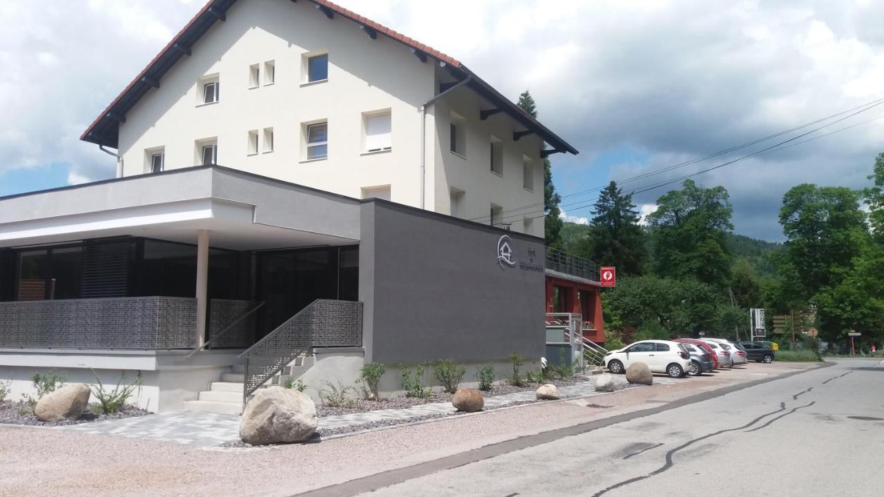 ג'רארדמר Hotel Restaurant L Echo Du Lac מראה חיצוני תמונה